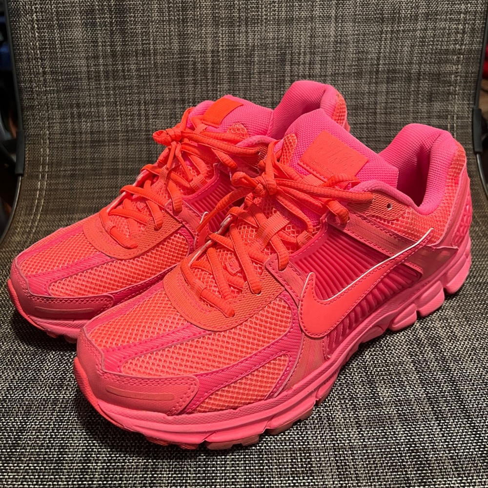 Nike INFARED Athletic Shoes